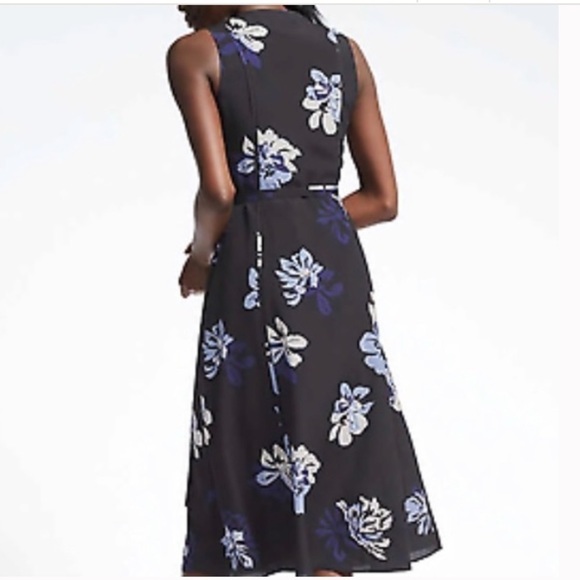 BANANA Republic Navy Color Floral Design Maxi Dress Size S- Like New. - Picture 3 of 15